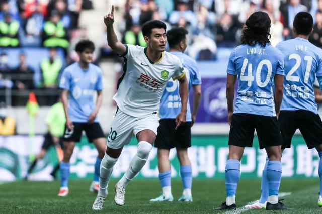 世俱杯参赛资格-【中超】王子铭法比奥头球张玉宁失点 英博0比2国安