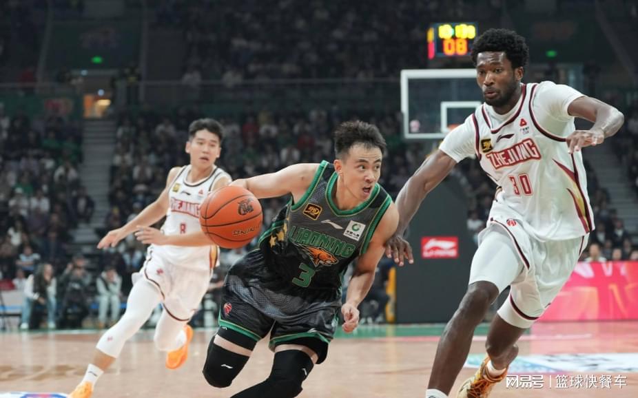 世俱杯投注-全联盟倒数第一？辽篮一数据垫底被碾压：韩德君在他们都没这么惨